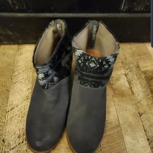 Toms Booties